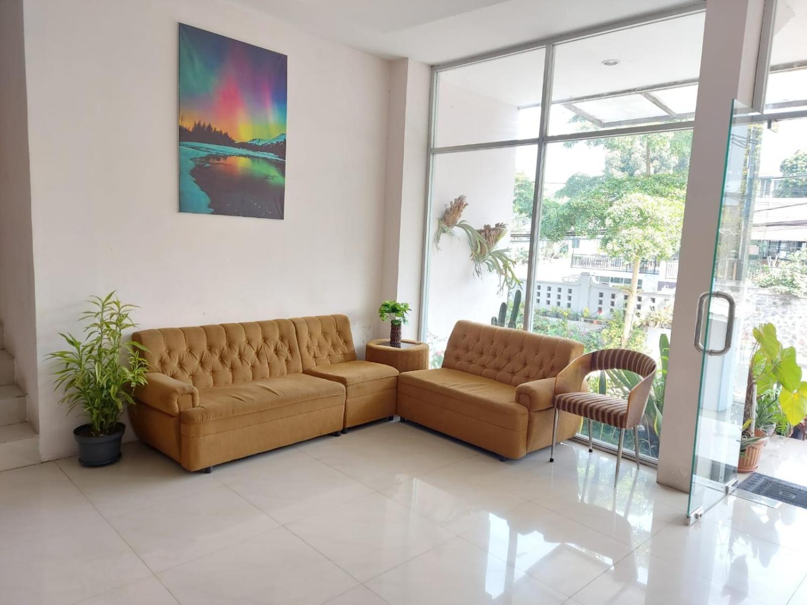 Hotel The Aurora By Makati Lembang Esterno foto